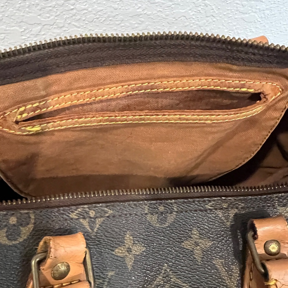 Louis Vuitton Speedy 35 - Picture 8 of 12